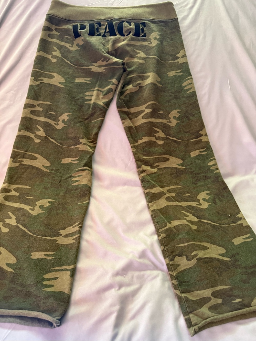 Lucky Brand Women's Camo Wide Leg Sweat Pants with 'PEACE' Back Detail Sz S